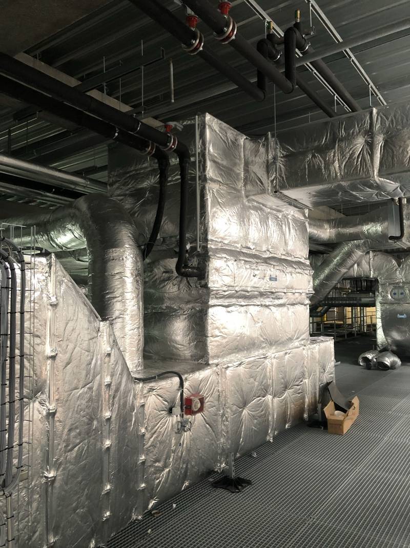 Réseaux de ventilation calorifugés en local technique